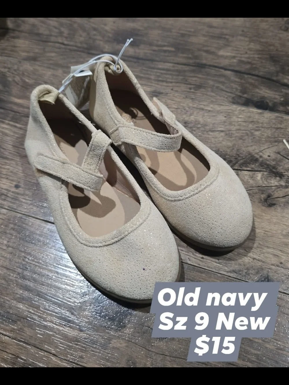 Old Navy Girls' Cream Sparkle Mary Jane Dress Shoes